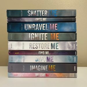 Shatter Me series with novellas!!